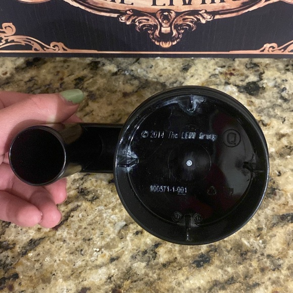 Hilarious and iconic LEGO cup!! - Picture 4 of 4